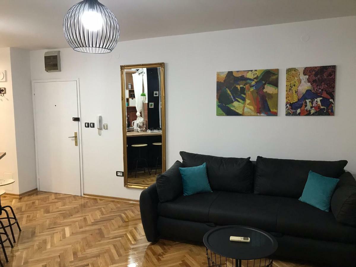 Apartment Sfera โนวีซาด ภายนอก รูปภาพ